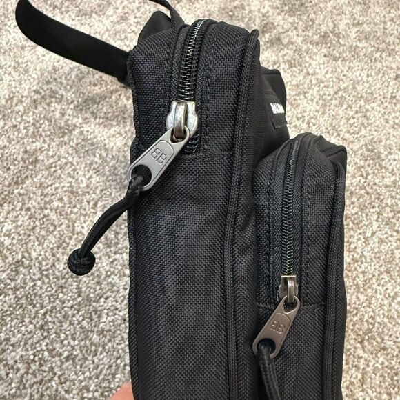 Balenciaga Men’s Explorer Crossbody Messenger Bag Black Nylon Barely Used - Picture 6 of 9